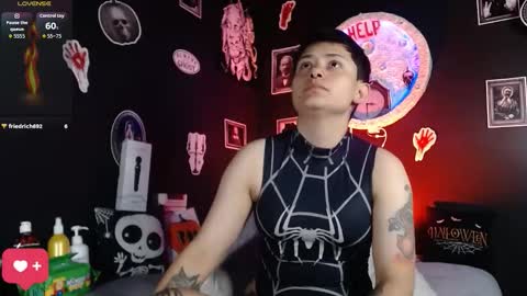 Nikky online show from October 17, 1:04 pm