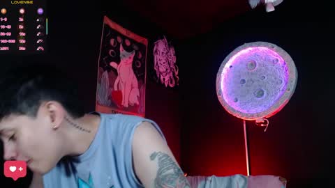 Nikky online show from April 4, 1:18 pm