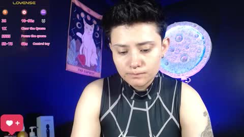 Nikky online show from December 3, 1:56 pm