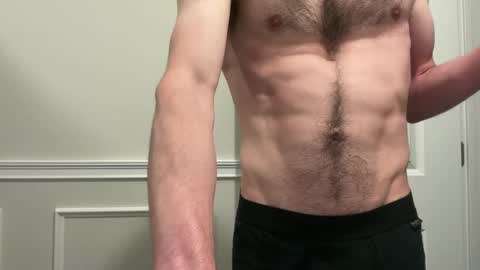 niko9inches online show from October 28, 7:04 pm