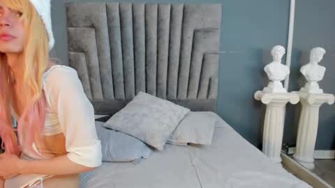 Niko Kael online show from February 13, 4:38 am