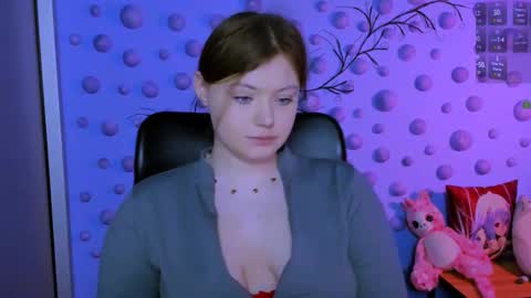 Little Niko  Help me reach my goals online show from February 5, 9:51 pm