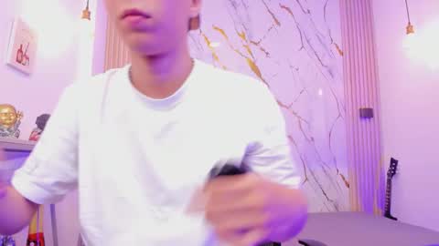    online show from February 1, 3:58 am