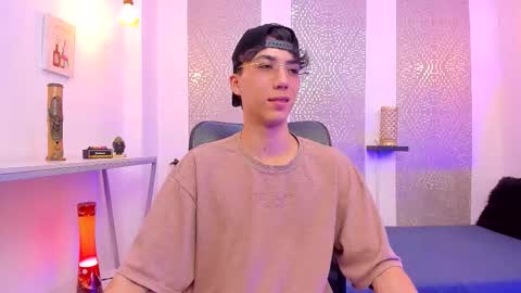    online show from November 24, 4:33 am