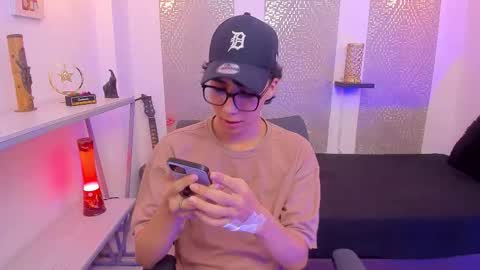    online show from September 28, 4:43 am