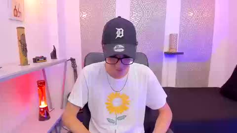    online show from September 25, 4:41 am