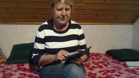 Nikole1 online show from May 21, 5:08 pm