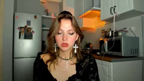 Veronica online show from February 10, 5:19 pm