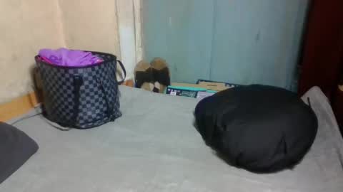 nilah online show from April 13, 6:17 am