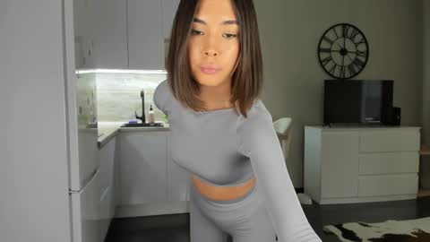 Bella online show from March 10, 10:39 am