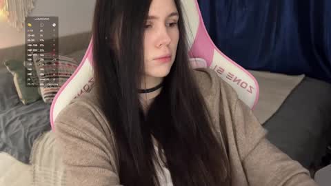 Jennet online show from March 9, 6:00 pm