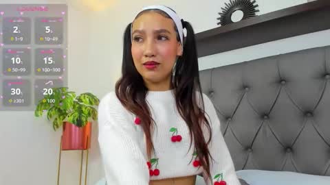 Snapshot of nina_blake chatting on September 23, 2:27 am N I N A online show from September 23, 2:27 am