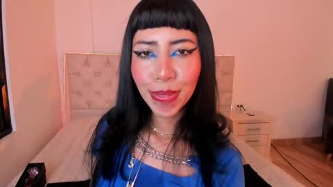 Nina Fox  online show from May 30, 6:06 pm