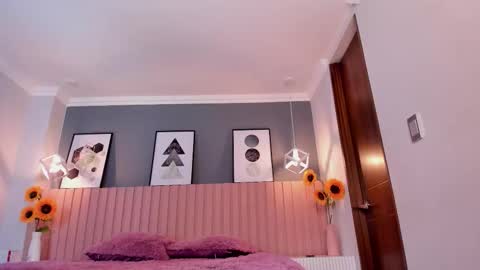 nina_ford_ online show from October 15, 3:21 am