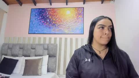 nina_glow_ online show from April 20, 11:13 am