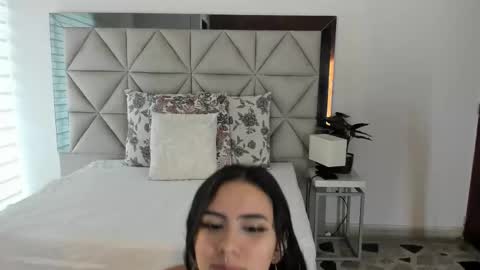 Snapshot of nina_pons chatting on October 17, 8:46 pm Nina online show from October 17, 8:46 pm