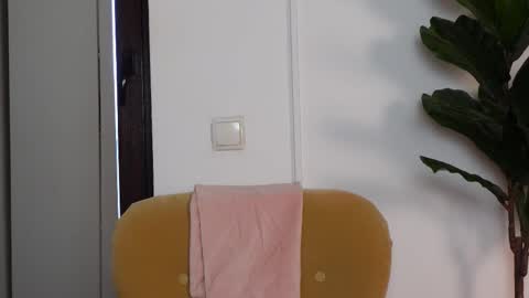 NinaCrystal online show from December 23, 8:31 am