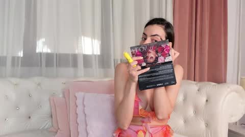 NinaCrystal online show from May 22, 9:16 am