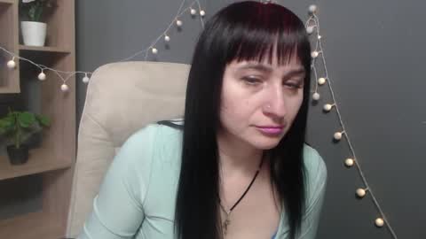 ninaflawlees online show from February 1, 12:57 pm