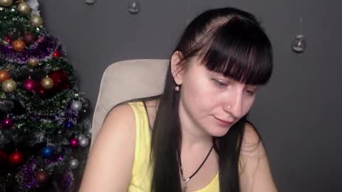 ninaflawlees online show from December 15, 1:07 pm