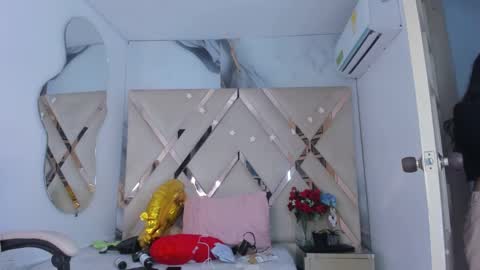 ninahtx online show from September 22, 8:57 pm