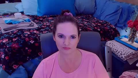 Snapshot of ninajaymes chatting on October 2, 11:25 pm Nina Jaymes online show from October 2, 11:25 pm