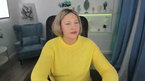 Snapshot of ninastarle chatting on October 1, 4:44 am ninastarle online show from October 1, 4:44 am