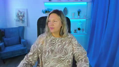 Snapshot of ninastarle chatting on September 10, 5:08 am ninastarle online show from September 10, 5:08 am