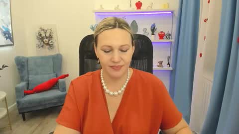 ninastarle online show from February 18, 2:50 pm