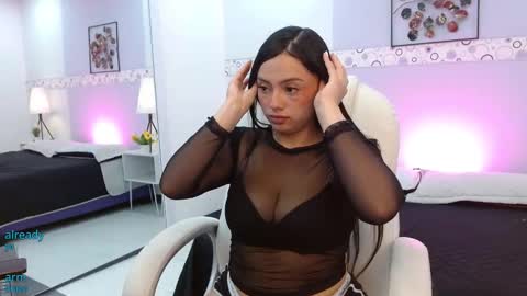 Nina  online show from November 10, 9:17 pm