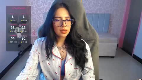 Snapshot of ninfa_ch chatting on January 25, 2:25 pm Ninfa online show from January 25, 2:25 pm