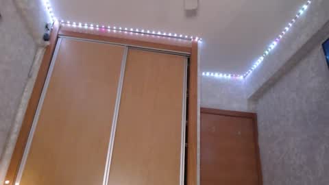 Xara Roux online show from March 15, 6:07 am