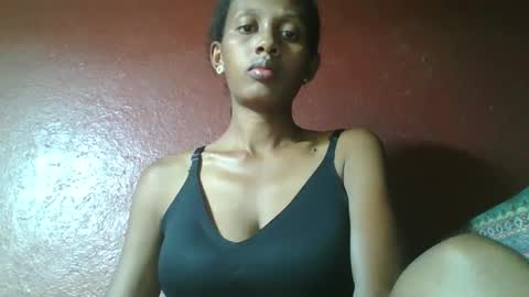 ninie246746 online show from February 27, 3:26 pm