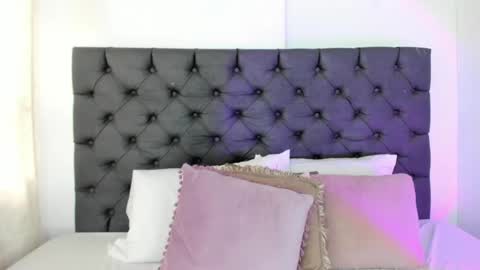 evaaaaaa online show from January 10, 2:23 pm