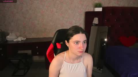 nishira_shy online show from June 8, 1:01 pm