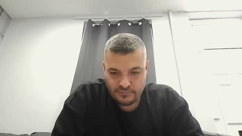 AURA online show from November 9, 11:02 am