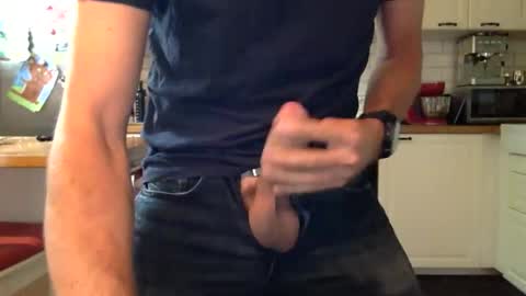 nixomuc online show from September 12, 9:00 am