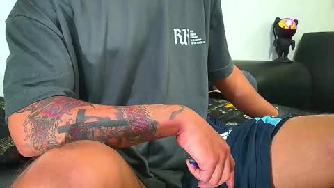 Snapshot of nixon347932 chatting on February 13, 10:43 pm Nicolas Muscle online show from February 13, 10:43 pm