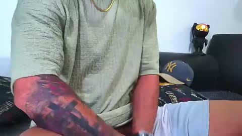 Snapshot of nixon347932 chatting on February 14, 5:41 am Nicolas Muscle online show from February 14, 5:41 am