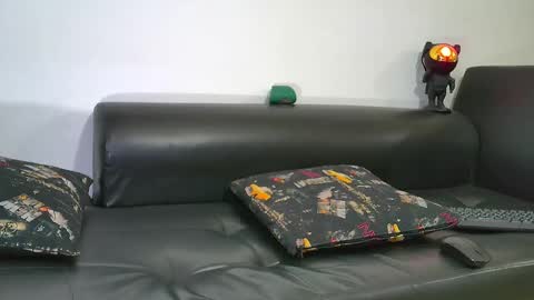 Snapshot of nixon347932 chatting on February 6, 4:53 am Nicolas Muscle online show from February 6, 4:53 am