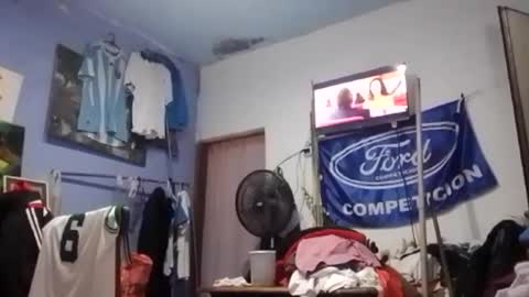 niyo_emmanuel123 online show from May 8, 8:20 am