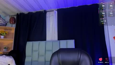 Snapshot of noah25_ chatting on October 12, 5:11 am Noah online show from October 12, 5:11 am
