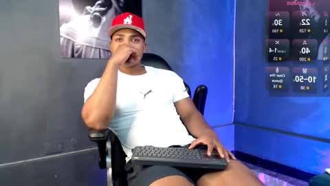 Snapshot of noah_black212 chatting on October 11, 5:38 pm noah_black212 online show from October 11, 5:38 pm
