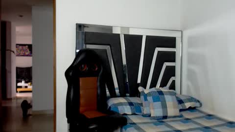 Noah Harris01 online show from January 11, 2:01 pm