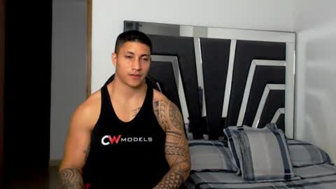 Noah Harris01 online show from August 4, 12:17 am