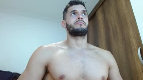 Noah online show from December 1, 8:40 pm