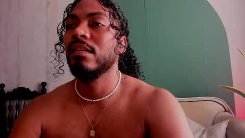 Noah online show from January 27, 8:28 pm