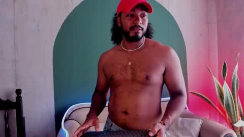 Noah online show from January 30, 5:06 pm