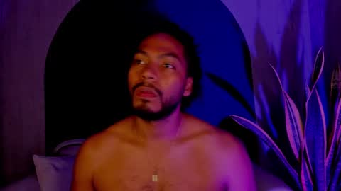 Noah online show from March 8, 1:28 am