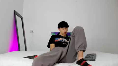 Noah online show from September 10, 8:43 pm